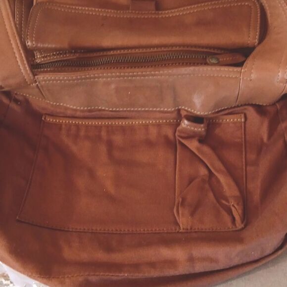 Fossil Leather Bag in Luggage Tan - Picture 10 of 16